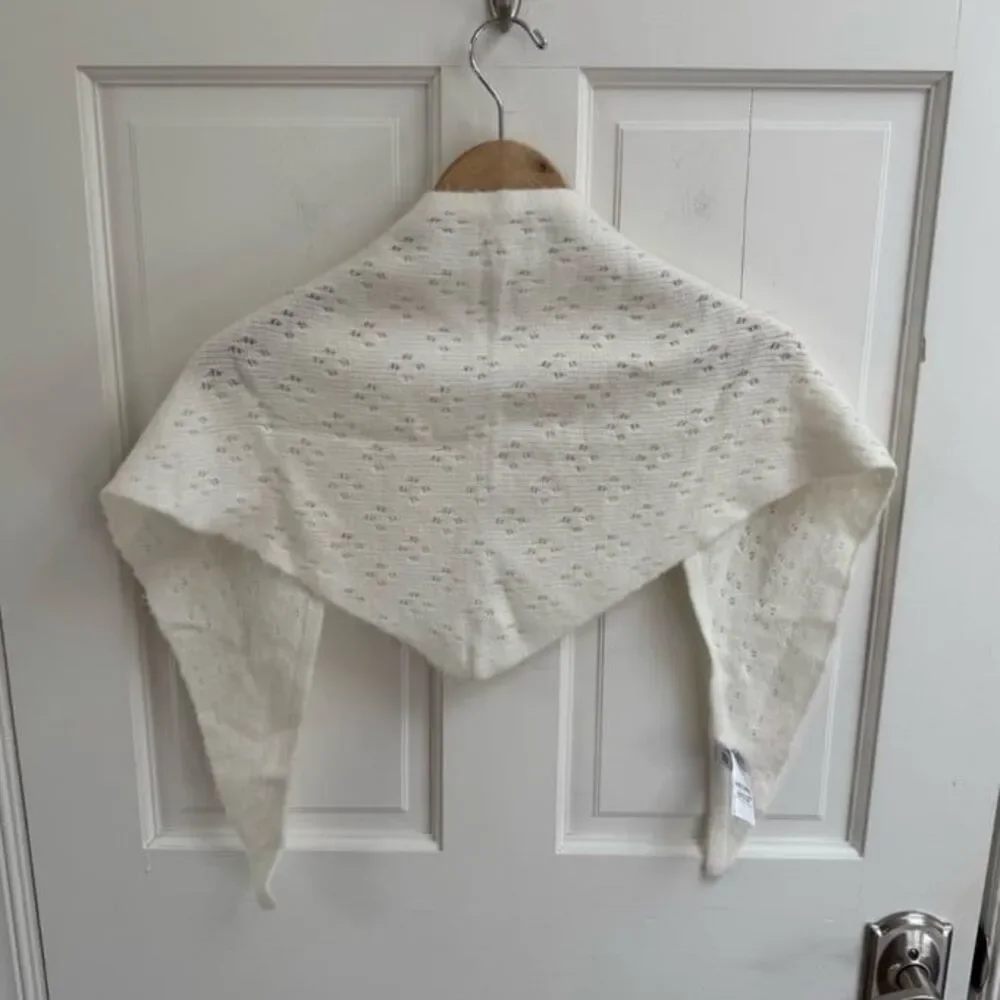 NEW Gap Pointelle Triangle Scarf Knit Bandana Head Scarf Ivory Boho Cottagecore